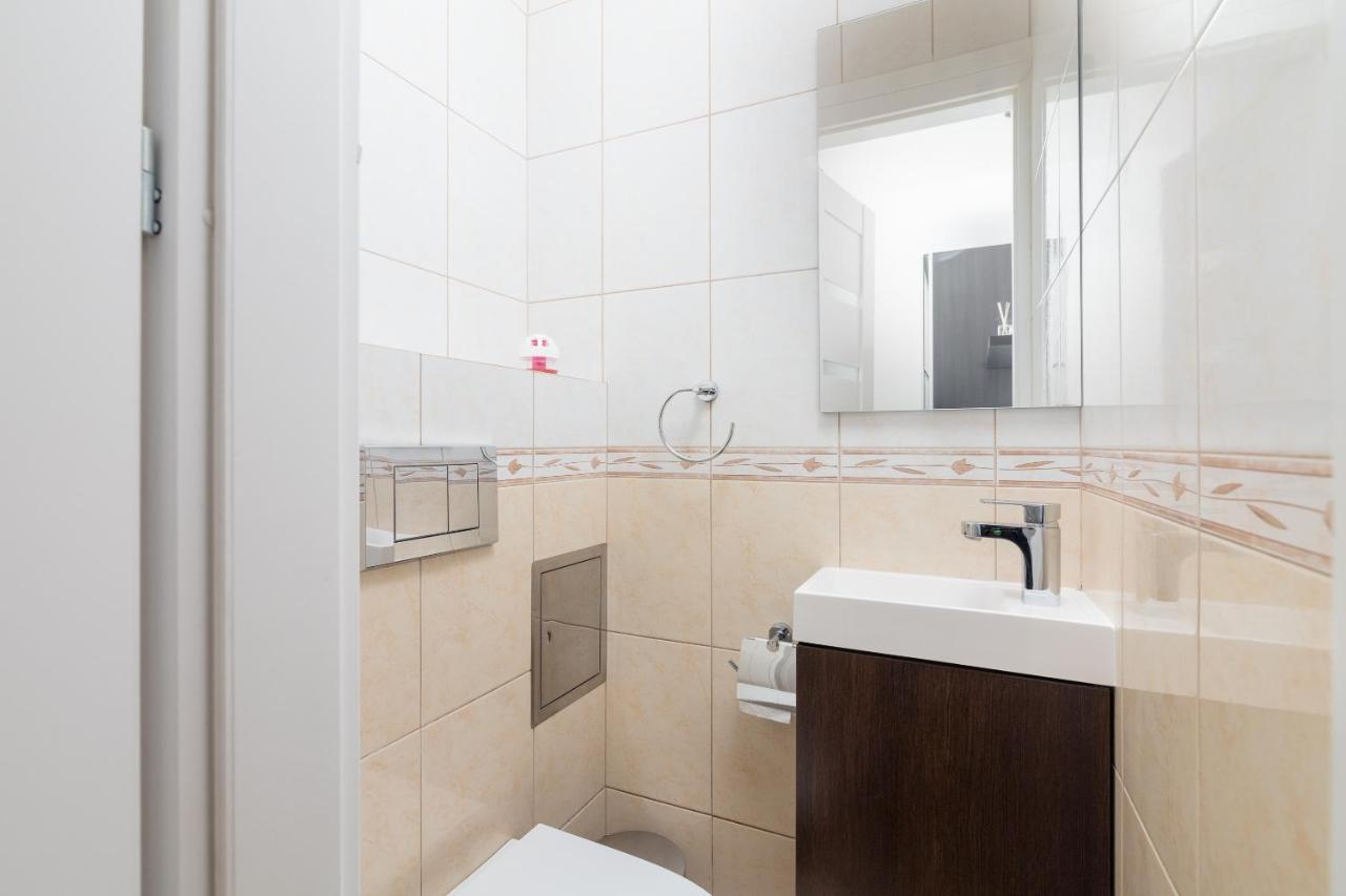 Chmielna City View Studio Apartment Warsaw Ngoại thất bức ảnh